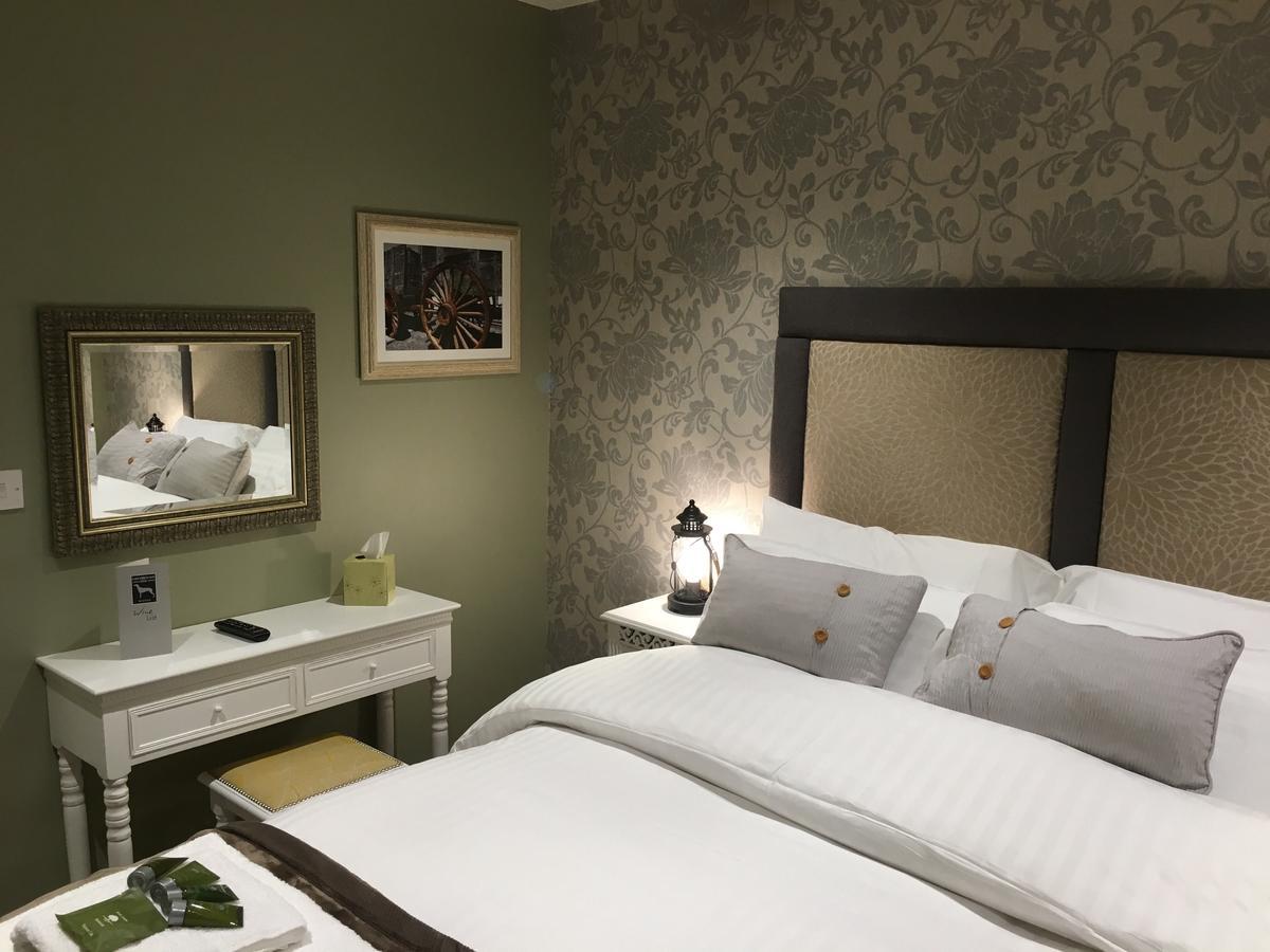 Greyhound Inn Wilton Wilton  Екстер'єр фото
