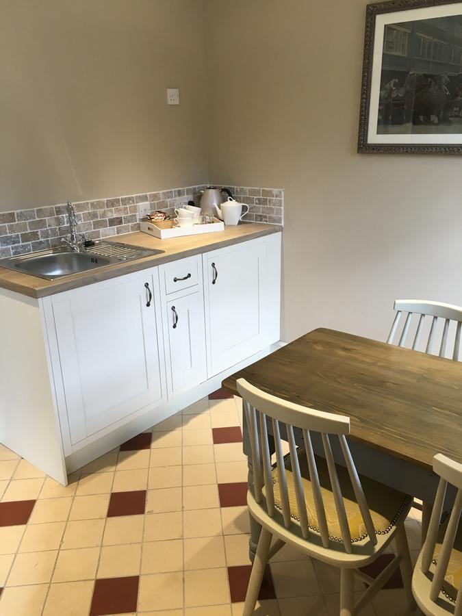 Greyhound Inn Wilton Wilton  Екстер'єр фото