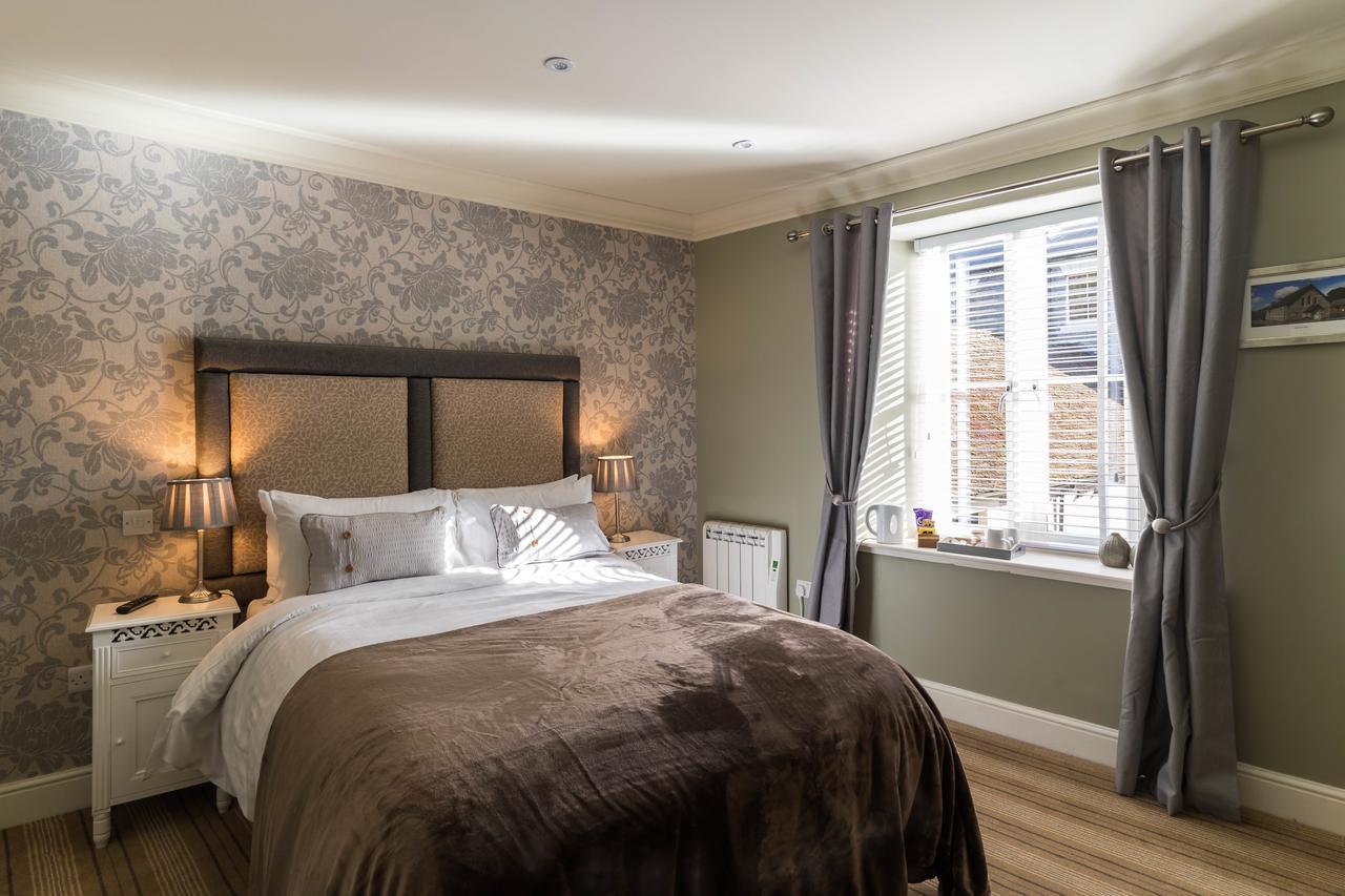 Greyhound Inn Wilton Wilton  Екстер'єр фото