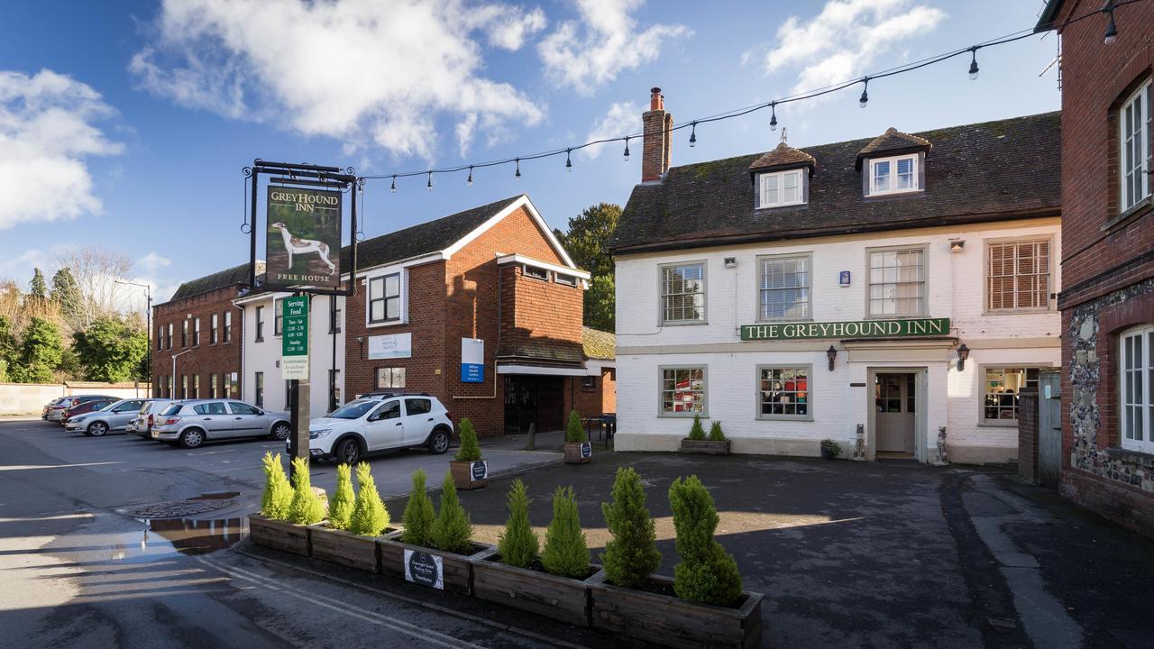Greyhound Inn Wilton Wilton  Екстер'єр фото