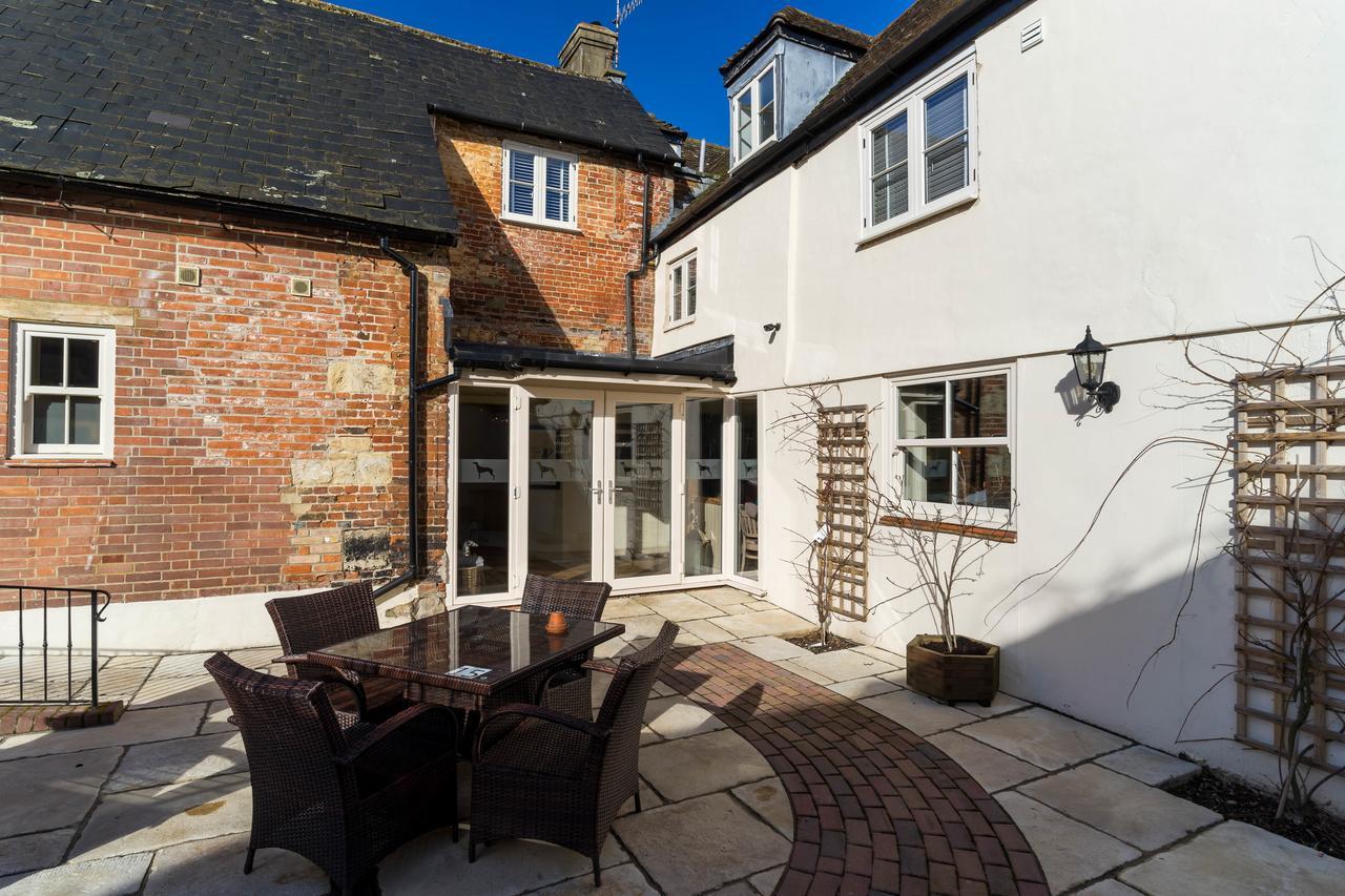 Greyhound Inn Wilton Wilton  Екстер'єр фото