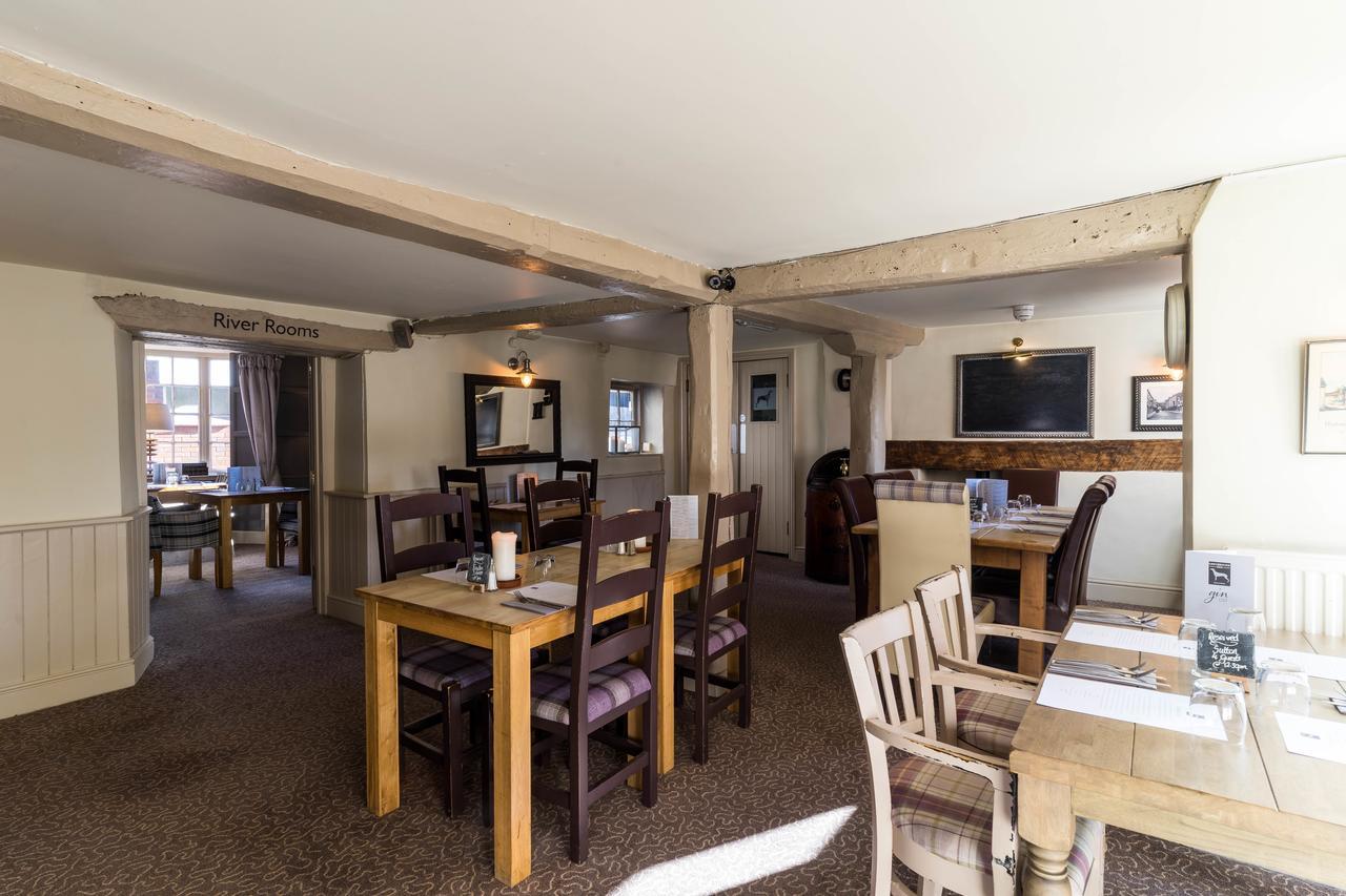 Greyhound Inn Wilton Wilton  Екстер'єр фото