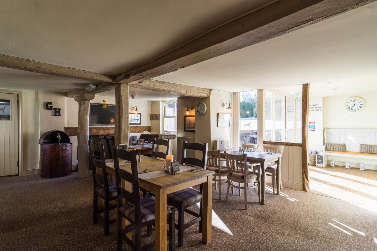 Greyhound Inn Wilton Wilton  Екстер'єр фото