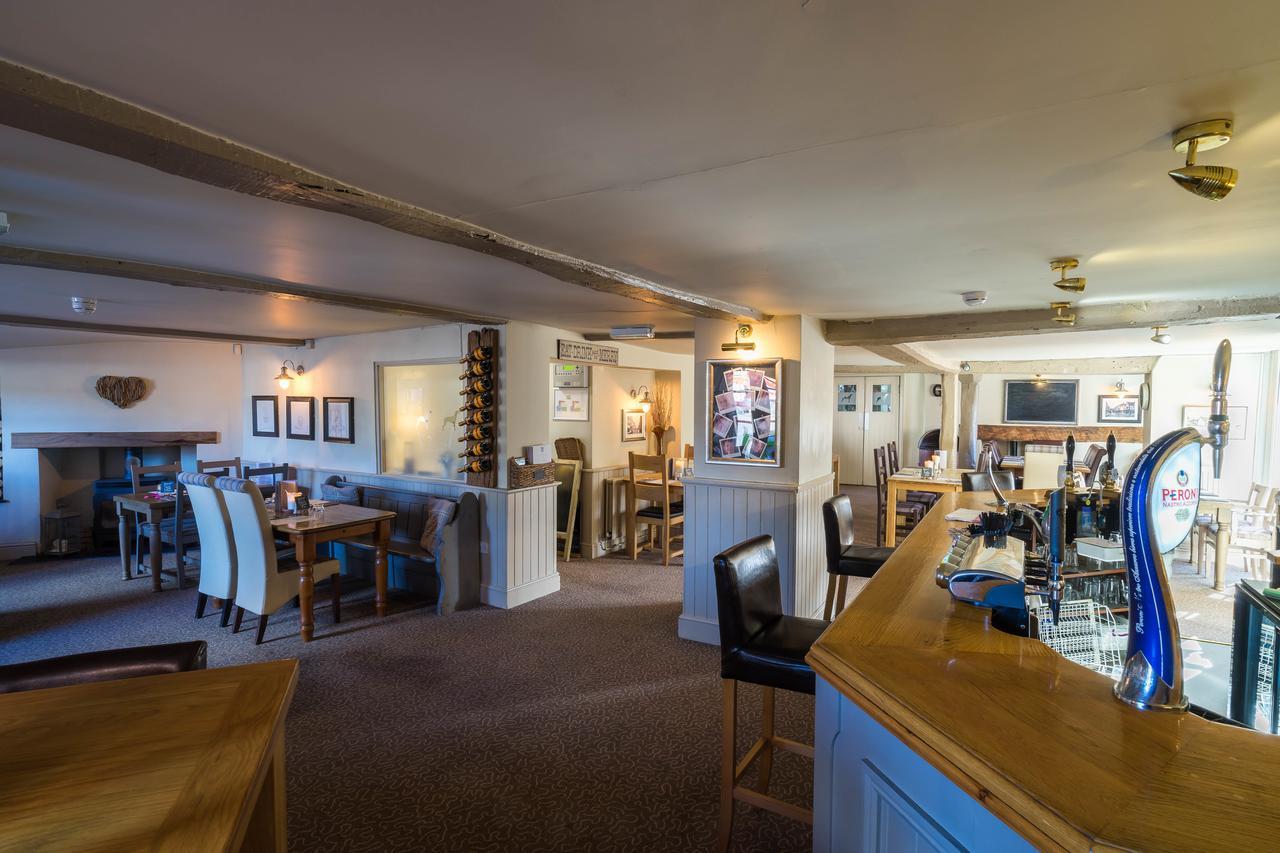 Greyhound Inn Wilton Wilton  Екстер'єр фото