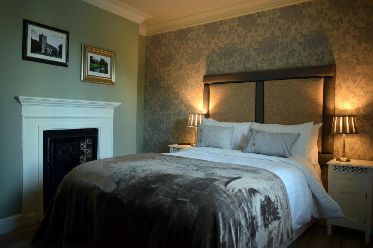 Greyhound Inn Wilton Wilton  Екстер'єр фото